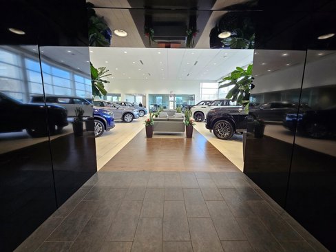 Used 2019 INFINITI QX80 Luxe image 45