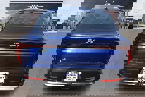New 2025 Kia K4 LXS image 4