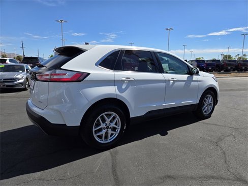 Used 2024 Ford Edge SEL image 4