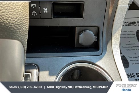 Used 2011 Chevrolet Traverse LS image 22