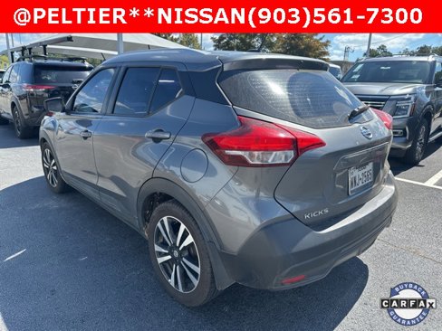 Certified 2018 Nissan Kicks SV image 5