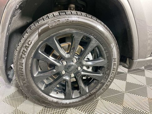 Used 2019 Jeep Grand Cherokee Altitude image 30