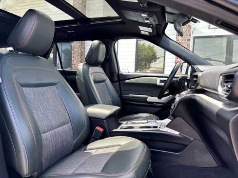 Used 2022 Ford Explorer Timberline image 33