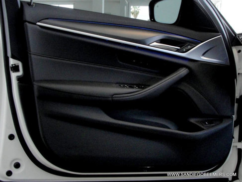 Used 2022 BMW 540i w/ M Sport Package image 24