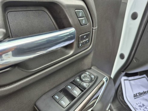 Used 2020 Chevrolet Silverado 1500 LTZ w/ LTZ Premium Package image 12