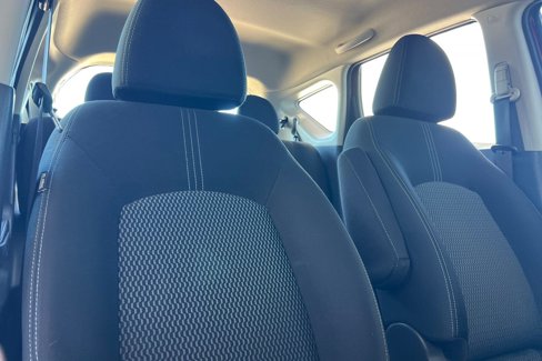 Used 2016 Nissan Versa Note SV image 19