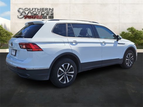 Used 2024 Volkswagen Tiguan S image 5