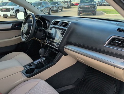 Used 2019 Subaru Outback 2.5i Premium image 23