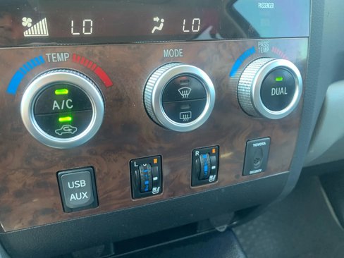 Used 2011 Toyota Tundra Limited image 21