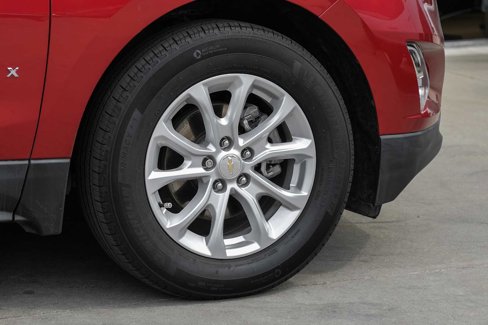 Used 2018 Chevrolet Equinox LT w/ Sun & Infotainment Package image 59