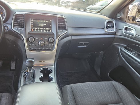 Used 2021 Jeep Grand Cherokee Laredo w/ Security & Convenience Group image 14