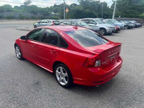 Used 2010 Volvo S40 T5 R-Design image 3
