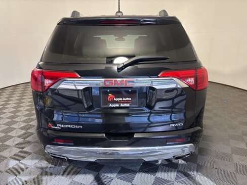 Used 2017 GMC Acadia Denali w/ Technology Package image 5