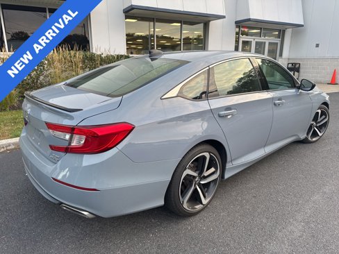 Used 2022 Honda Accord Sport image 2