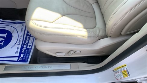 Used 2017 Lincoln MKC Reserve w/ Lincoln MKC Climate Package image 12