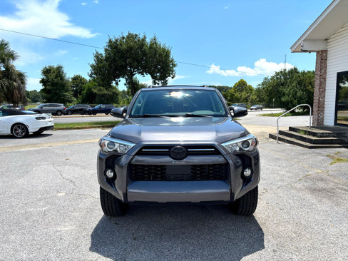 Used 2022 Toyota 4Runner SR5 Premium image 2
