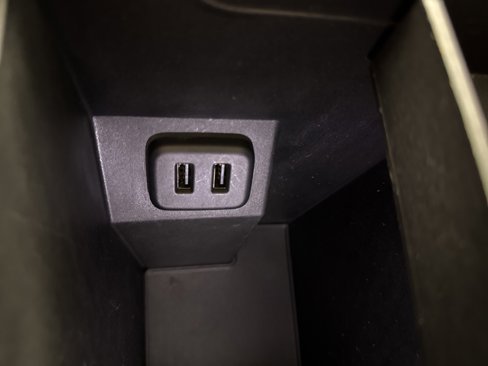 Used 2018 Chevrolet Equinox Premier image 24