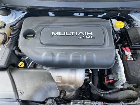 Used 2017 Jeep Cherokee Altitude image 32