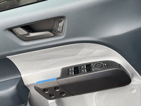 New 2025 Ford Maverick XLT w/ XLT Luxury Package image 23