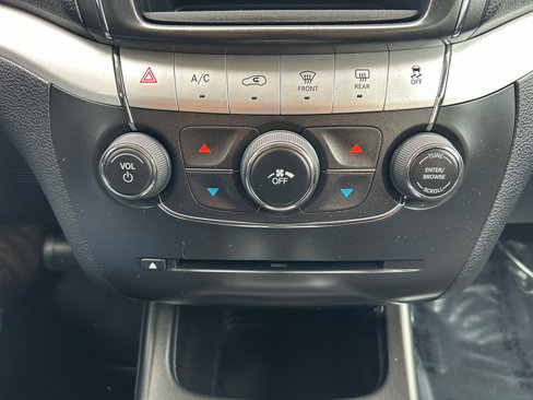 Used 2013 Dodge Journey SXT w/ Flexible Seating Group image 14