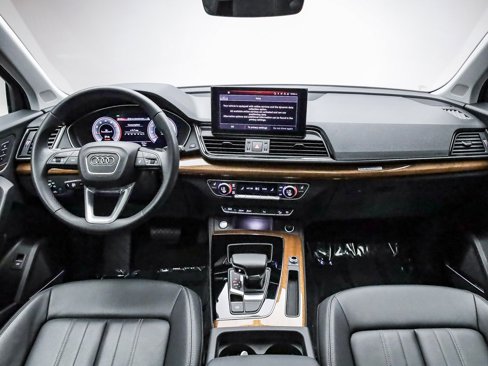 Certified 2024 Audi Q5 2.0T Premium Plus w/ Premium Plus Package image 13