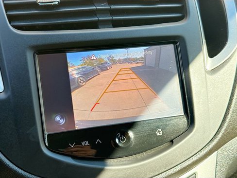 Used 2016 Chevrolet Trax LT w/ LT Convenience Package image 14
