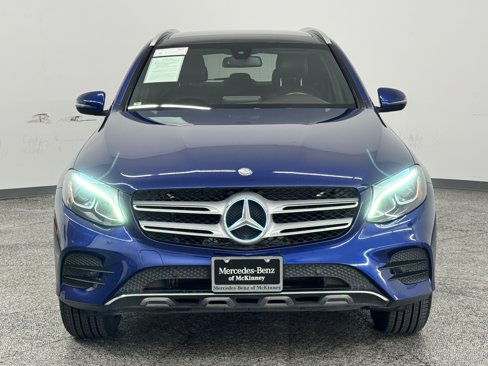 Used 2017 Mercedes-Benz GLC 300 4MATIC image 2