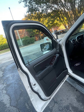 Used 2010 Ford Explorer Limited image 9