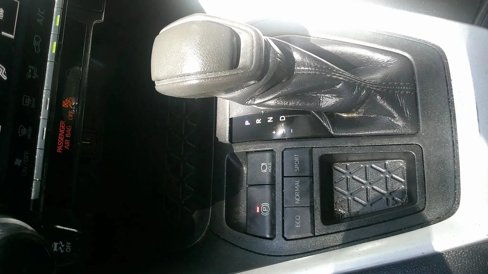 Used 2020 Toyota RAV4 LE image 19