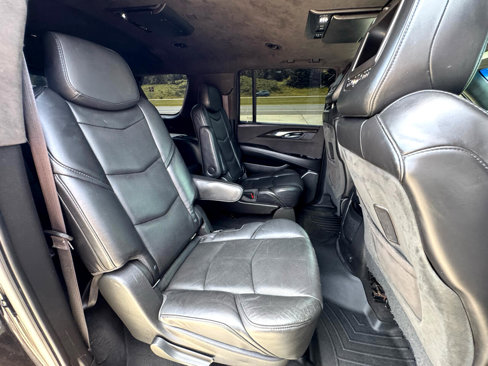 Used 2015 Cadillac Escalade ESV Platinum image 21
