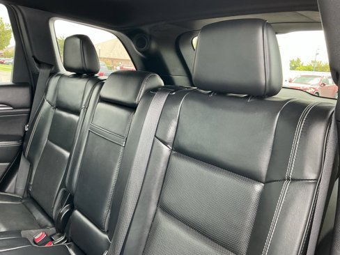 Used 2015 Jeep Grand Cherokee Overland w/ Advanced Technology Group image 37