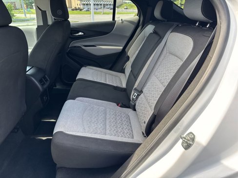 Used 2022 Chevrolet Equinox LS w/ LS Convenience Package image 34