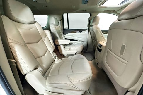 Used 2018 Cadillac Escalade ESV Premium Luxury image 27