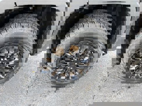 Used 2023 Jeep Cherokee Altitude Lux image 7