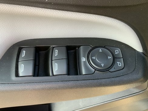 Used 2022 Chevrolet Equinox LS w/ LS Convenience Package image 22