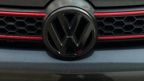 Used 2010 Volkswagen GTI 2.0T 2-Door image 41