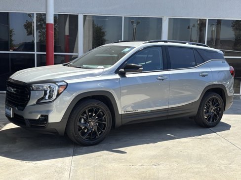 Certified 2023 GMC Terrain SLT w/ Elevation Edition image 8