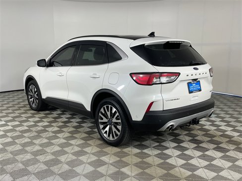 Used 2020 Ford Escape Titanium image 15