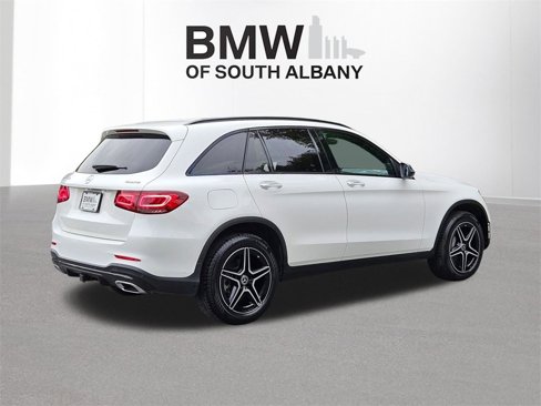 Used 2022 Mercedes-Benz GLC 300 4MATIC image 4