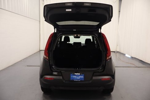 Used 2021 Kia Soul LX image 17