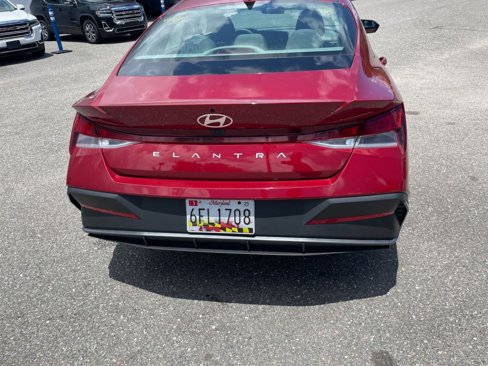 Used 2024 Hyundai Elantra SEL image 6
