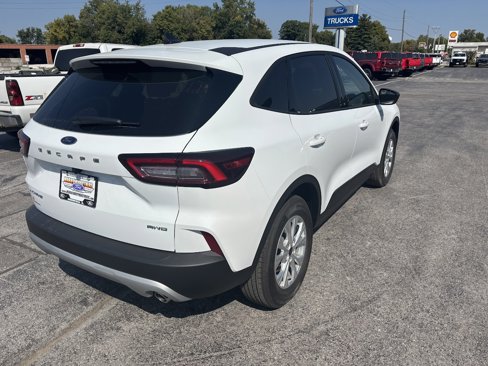 New 2025 Ford Escape Active image 4