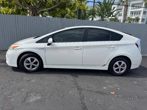 Used 2015 Toyota Prius Four image 9