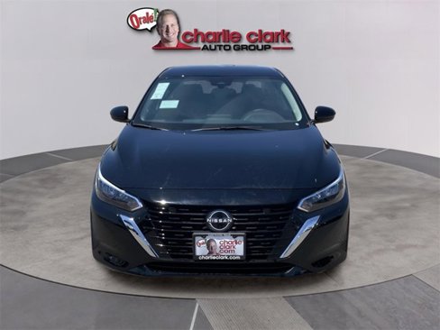 Certified 2025 Nissan Sentra S image 9