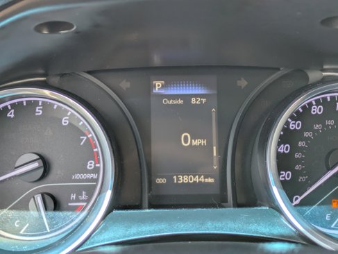 Used 2018 Toyota Camry LE image 28