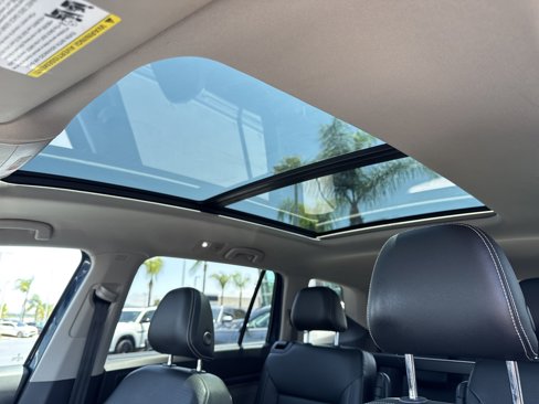 Used 2021 Volkswagen Atlas SE w/ Panoramic Sunroof Package image 31