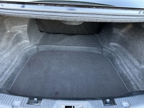 Used 2016 Lincoln MKS image 15