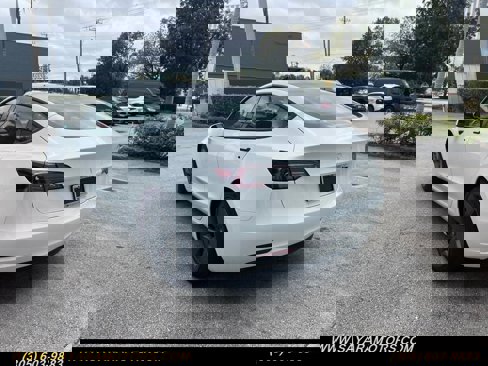 Used 2023 Tesla Model 3 Standard Range image 8