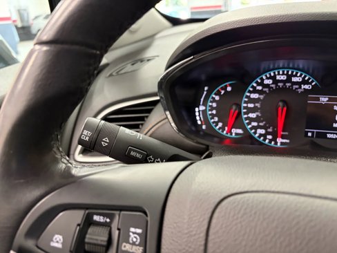 Used 2019 Chevrolet Trax LT w/ LT Convenience Package image 36