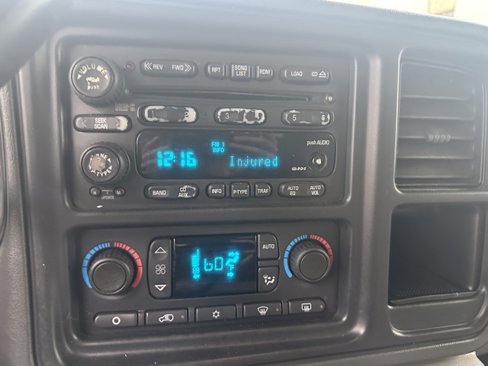 Used 2003 Chevrolet Tahoe LT image 20